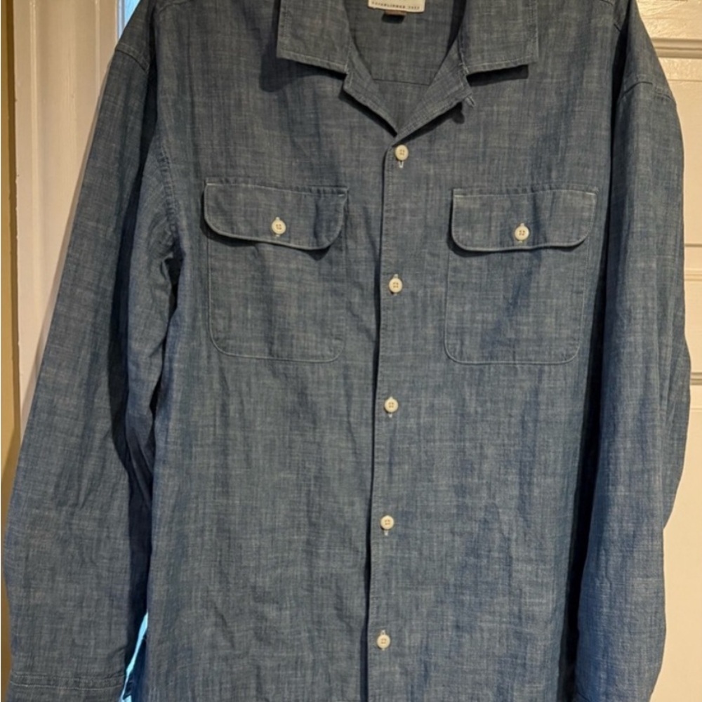 American Eagle Outfitters Blue Button Down Shirt with Spread Collar